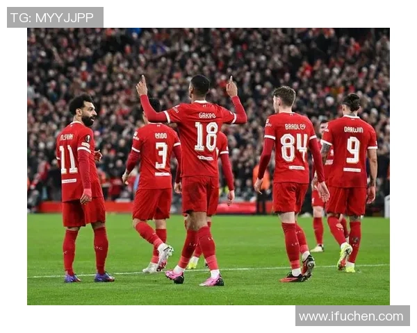 足总杯精彩对决波尔图与曼联激战成平局引发全场热烈反响